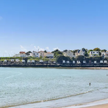 3 Bedroom Cozy Home In Royan